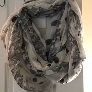 Infinity scarf